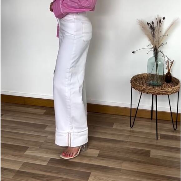 ZARA TRF HIGH WAIST TURNED UP JEANS - Picture 2 of 9